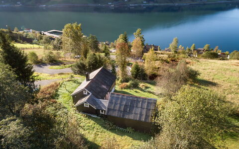 Eiketun: Natürliche Landschaft, Hochland, Landschaft, Hütte, Hügel, Ländliches Gebiet, Haus, Bergstation, Ist Hingefallen, Senke