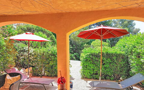 Villa Vivaris (Ven111): Schwimmbad, Resort, Zuhause, Eco Hotel, Estate, Terrasse, Villa, Hof, Design, Gartenmöbel