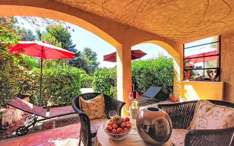 Villa Vivaris (Ven111): Schwimmbad, Resort, Zuhause, Eco Hotel, Estate, Terrasse, Villa, Hof, Design, Gartenmöbel
