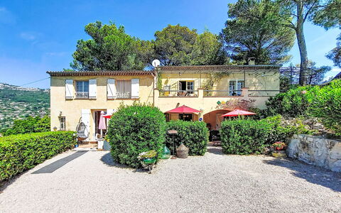 Villa Vivaris (Ven111): Schwimmbad, Resort, Zuhause, Eco Hotel, Estate, Terrasse, Villa, Hof, Design, Gartenmöbel