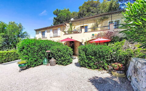 Villa Vivaris (Ven111): Schwimmbad, Resort, Zuhause, Eco Hotel, Estate, Terrasse, Villa, Hof, Design, Gartenmöbel