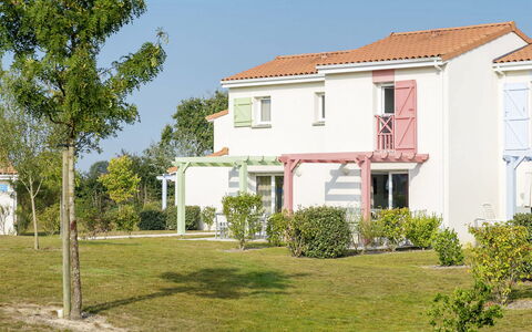 Talmont Saint Hilaire 651: Haus, Eigentum, Zuhause, Wohngebiet, Gebäude, Grundeigentum, Nachbarschaft, Grundstueck, Die Architektur, Baum