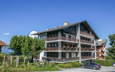 Nendaz 663: Eigentum, Haus, Wohngebiet, Gebäude, Zuhause, Grundeigentum, Die Architektur, \Stadt, Nachbarschaft, Mischnutzung