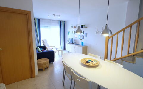 Residencial Mar: Zimmer, Eigentum, Möbel, Interior Design, Gebäude, Haus, Fussboden, Tabelle, Grundeigentum, Esszimmer