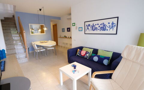 Residencial Mar: Zimmer, Eigentum, Möbel, Interior Design, Gebäude, Wohnzimmer, Haus, Grundeigentum, Tabelle, Fussboden