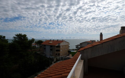 Residencial Mar: Dach, Himmel, Eigentum, Wolke, Wohngebiet, Die Architektur, Haus, Zuhause, Grundeigentum, Gebäude
