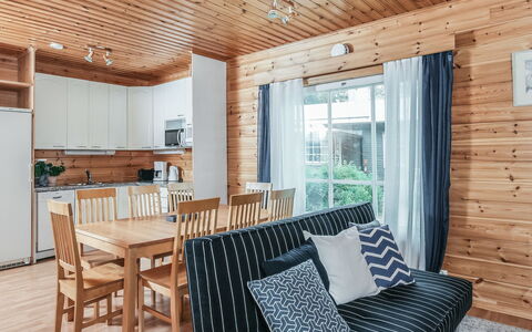 B: Holz, Flooring, Fussboden, Möbel, Holzboden, Interior Design, Etagenbett, Zimmer, Holzbeize, Hartholz
