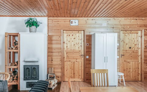 B: Holz, Flooring, Fussboden, Möbel, Holzboden, Interior Design, Etagenbett, Zimmer, Holzbeize, Hartholz