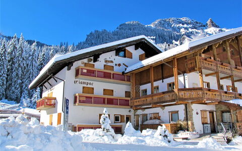 Ciampac: Schnee, Winter, Eigentum, Bergdorf, Berg, Zuhause, Haus, Bergstation, Skiort, Gebirge