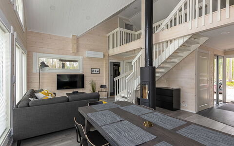 Hiili: Flooring, Holz, Interior Design, Fussboden, Holzboden, Decke, Wohnzimmer, Möbel, Zuhause, Couch