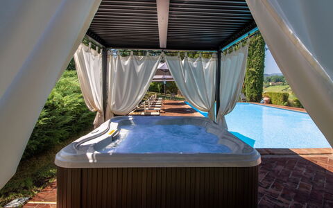 La Boutique del Cardinale: Schwimmbad, Resort, Eco Hotel, Freizeit, Schatten, Badewanne, Blumentopf, Zimmerpflanze, Hotel