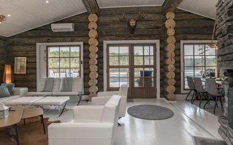 Villa Moose: Interior Design, Möbel, Holz, Flooring, Decke, Couch, Fussboden, Wohnzimmer, Zuhause, Zimmer