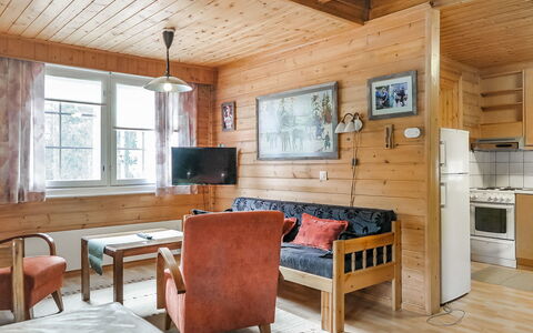Lomamaja 2: Möbel, Stuhl, Gartenmöbel, Tabelle, Holz, Tisch Im Freien, Küche & Esszimmer Tisch, Schatten, Garten, Regenschirm
