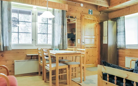 Lomamaja 3: Möbel, Stuhl, Gartenmöbel, Tabelle, Holz, Tisch Im Freien, Küche & Esszimmer Tisch, Schatten, Garten, Regenschirm