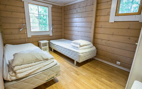Anttoora 1: Holz, Fussboden, Flooring, Zimmer, Holzbeize, Hartholz, Planke, Schlafzimmer, Holzboden, Bett