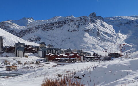 Tignes 395: Himmel, Schnee, Berg, Pflanze, Steigung, Natürliche Landschaft, Landschaft, Glazialmorphologie, Einfrieren, Bergforms