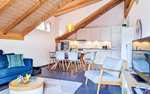 Kandersteg 420: Interior Design, Möbel, Flooring, Holz, Fussboden, Zimmer, Decke, Stuhl, Tabelle, Wohnzimmer