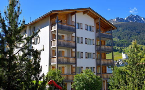 Savognin 50: Wohngebiet, Eigentum, Gebäude, Wohnung, Haus, Eigentumswohnung, Grundeigentum, Die Architektur, Zuhause, \Stadt