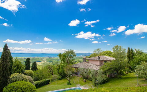 Nicoletta: Himmel, Natürliche Landschaft, Natur, Eigentum, Blau, Grün, Wolke, Haus, Estate, Gras