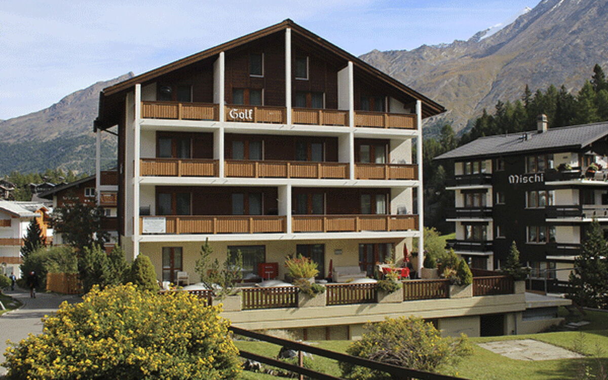 Golf Apartments