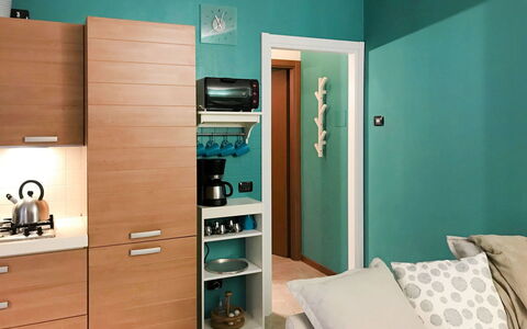 Sabina: Möbel, Cabinetry, Eigentum, Grün, Regale, Schublade, Interior Design, Regal, Holz, Flooring