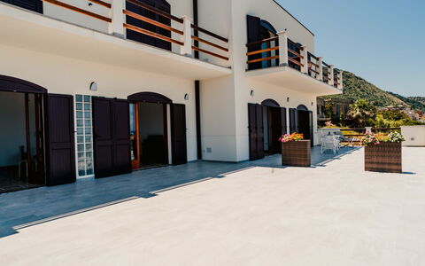 Marina di Caronia 110: Eigentum, Haus, Gebäude, Zuhause, Grundeigentum, Die Architektur, Wohngebiet, Wohnung, Fassade, Zimmer