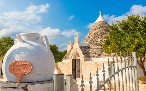 Trullo Del Mandarino: Himmel, Historische Seite, Tourismus, Haus, Die Architektur, Urlaub, Gebäude