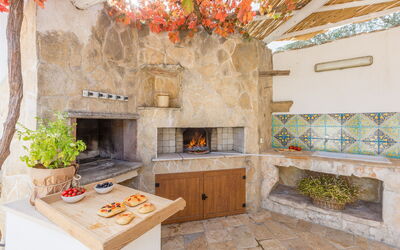 Trullo Suenn Con Piscina