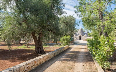 Trullo Suenn Con Piscina