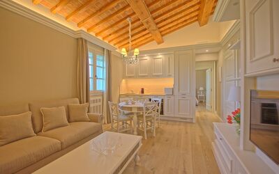 Sole di Vino - 3: Eigentum, Zimmer, Gebäude, Decke, Interior Design, Möbel, Wohnzimmer, Haus, Grundeigentum, Zuhause