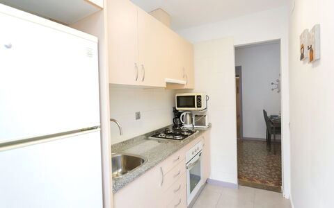 Gracia: Providencia: Eigentum, Zimmer, Gebäude, Möbel, Grundeigentum, Haus, Interior Design, Küche, Wohnung, Die Architektur