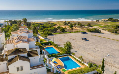 Villa Blue Ocean: Eigentum, Grundeigentum, Resort, Haus, Gebäude, Urlaub, Estate, Schwimmbad, Die Architektur, Luftaufnahmen