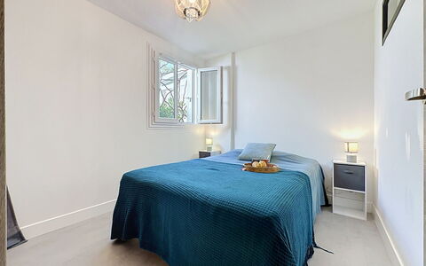 Dixie Land: Interior Design, Möbel, Wand, Bett, Schlafzimmer, Flooring, Fussboden, Decke, Holz, Zimmer