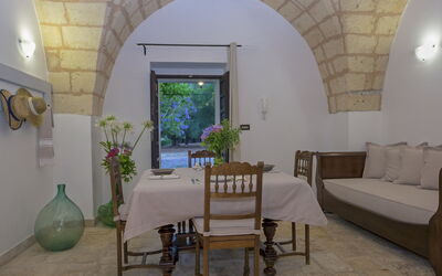 Masseria Ortensia: Zimmer, Eigentum, Interior Design, Gebäude, Bogen, Möbel, Wohnzimmer, Die Architektur, Grundeigentum, Haus