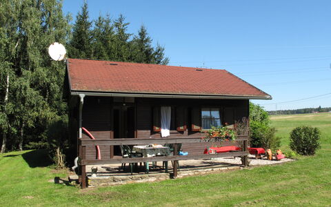 Spinka: Eigentum, Haus, Zuhause, Hütte, Gebäude, Bauernhaus, Grundeigentum, Ländliches Gebiet, Landschaft, Bauernhof