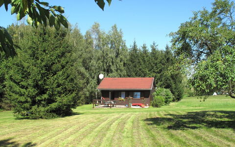 Spinka: Eigentum, Haus, Zuhause, Gras, Baum, Natürliche Landschaft, Bauernhof, Grundstueck, Bauernhaus, Hütte