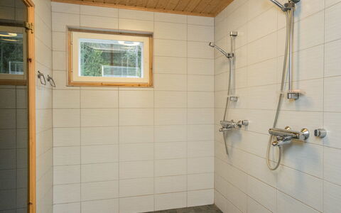 Villa Puronotko: Möbel, Stuhl, Gartenmöbel, Tabelle, Holz, Tisch Im Freien, Küche & Esszimmer Tisch, Schatten, Garten, Regenschirm
