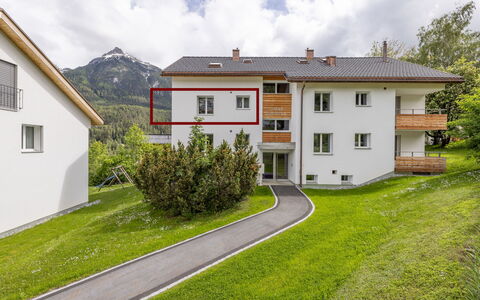 Ferienwohnung Wüest: Wolke, Himmel, Gebäude, Pflanze, Fenster, Eigentum, Grundstueck, Haus, Baum