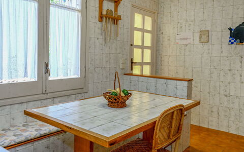 La Marina Blanca: Zimmer, Eigentum, Möbel, Interior Design, Fussboden, Gebäude, Tabelle, Haus, Decke, Esszimmer