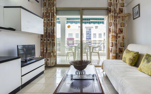 La Pineda 156: Zimmer, Interior Design, Wohnzimmer, Eigentum, Möbel, Gebäude, Haus, Kaffetisch, Tabelle, Die Architektur