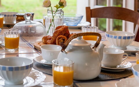 Kerlioret: Frühstück, Mahlzeit, Brunch, Servierware, Essen, Trinken, Tasse, Untertasse