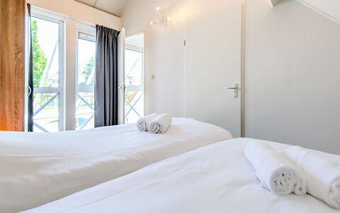 Citta Romana: Eigentum, Komfort, Holz, Textil, Interior Design, Fussboden, Schatten, Wand, Flooring
