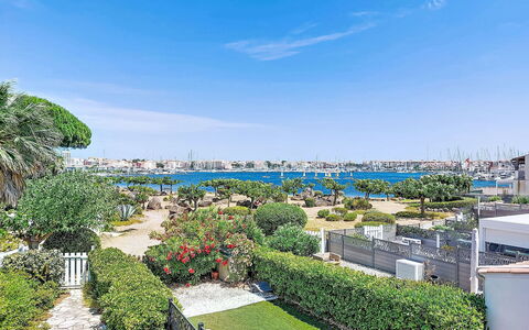 L'île des Marinas: Wohnung, Die Architektur, Wohngebiet, Eigentumswohnung, Verbundwerkstoff, Urban Design, Balkon, Mischnutzung, Schatten