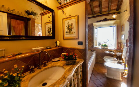 La Casa Del Sole: Zimmer, Eigentum, Badezimmer, Interior Design, Gebäude, Haus, Grundeigentum, Zuhause, Sinken, Möbel