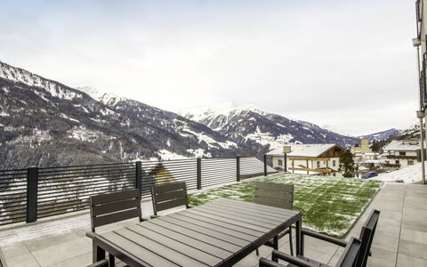 Aileen: Bergforms, Berg, Eigentum, Himmel, Gebirge, Bergstation, Die Architektur, Schnee, Urlaub, Haus