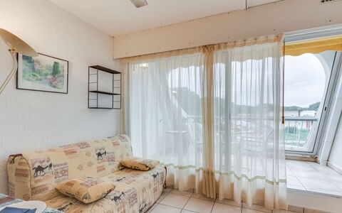 Escale Plage: Eigentum, Zimmer, Möbel, Interior Design, Grundeigentum, Gebäude, Decke, Schlafzimmer, Haus, Bett