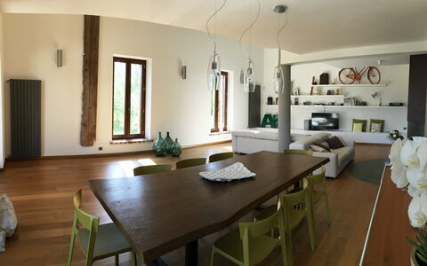 Casale De Conti: Zimmer, Eigentum, Möbel, Interior Design, Gebäude, Holzboden, Esszimmer, Hartholz, Fussboden, Haus