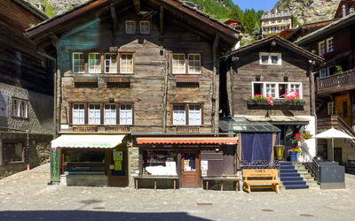 Galaxy Lodge