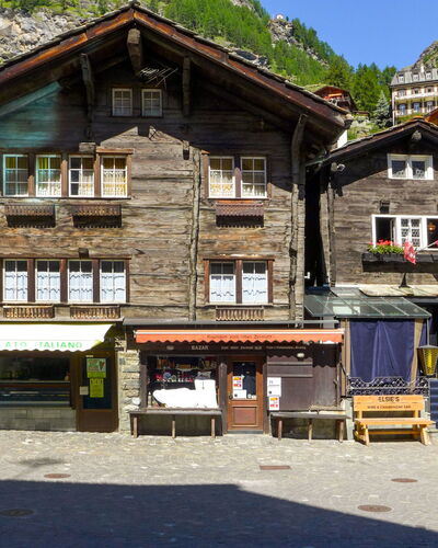 Galaxy Lodge