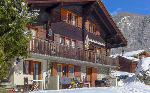 Zermatt 79: Eigentum, Haus, Schnee, Winter, Gebäude, Zuhause, Grundeigentum, Berg, Die Architektur, Skiort